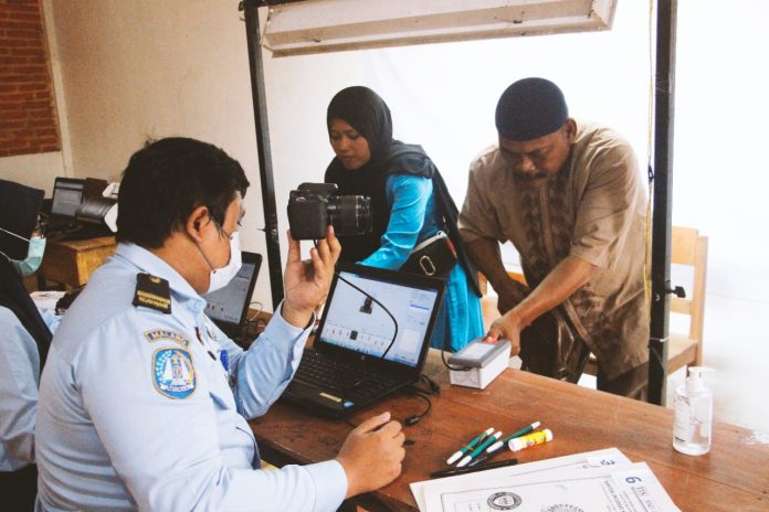 Pesantren Al-Huda Patokpicis Gelar Eazy Passport