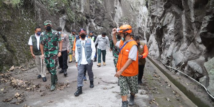 Kepala BNPB Cek Layanan Tanggap Darurat Dampak Erupsi Gunung Semeru