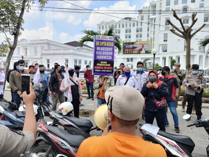 FSPMI: Gubernur Sumut Contoh Gubernur DKI Jakarta Revisi UMP