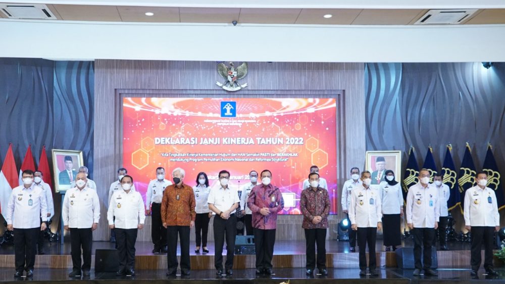 Janji Kinerja 2022, Menkumham Tegaskan Jajaran Kemenkumham Profesionalisme dan Integritas Pelayanan Publik